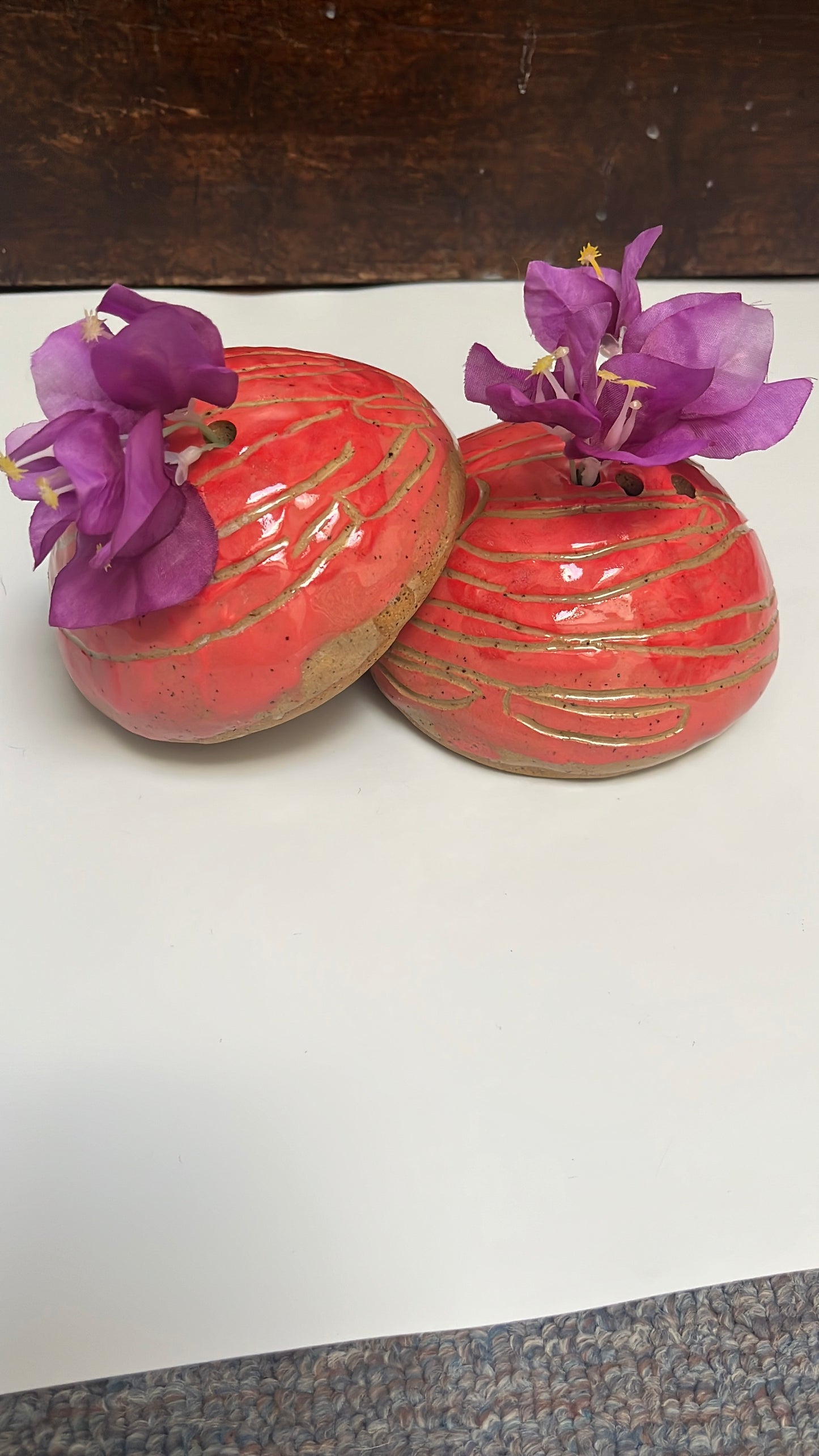 Pink Concha Bud Vase - Alma de Aztlan