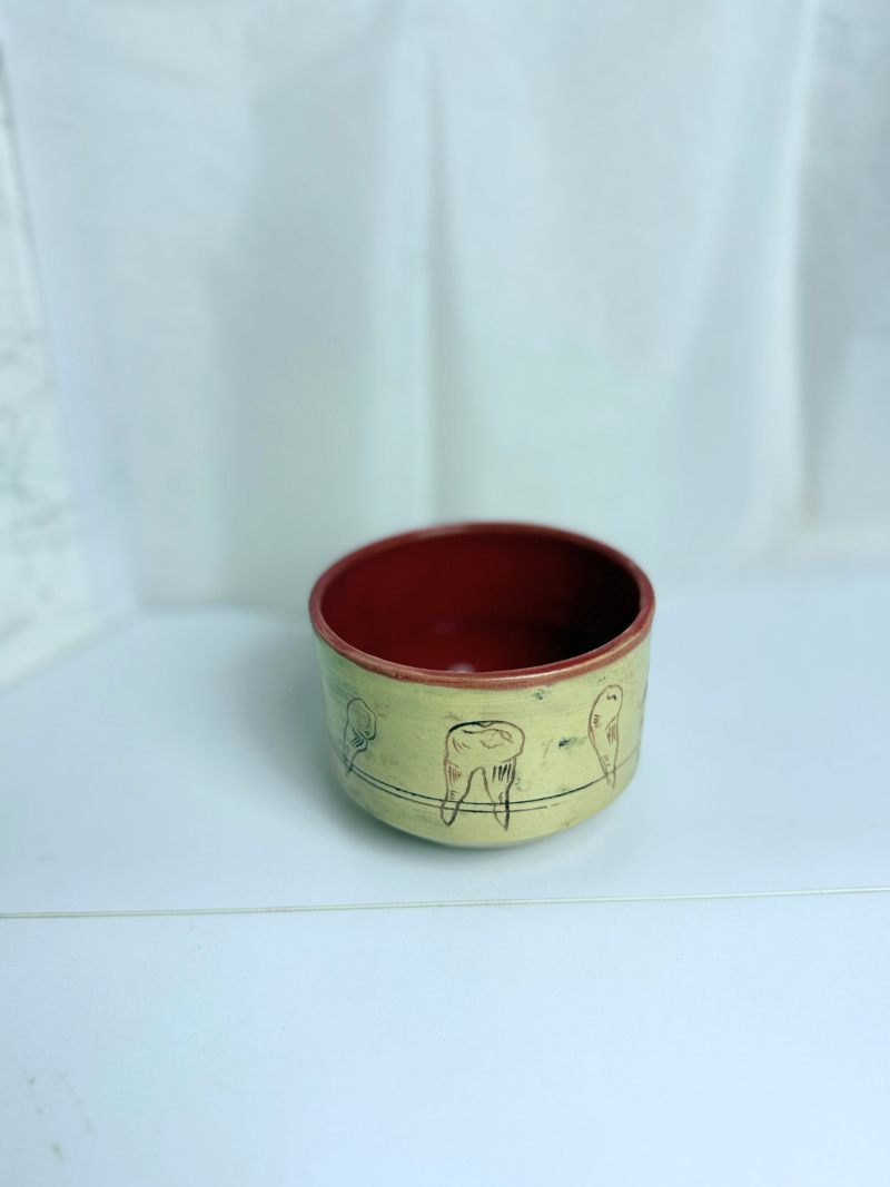 Teeth carved bowl