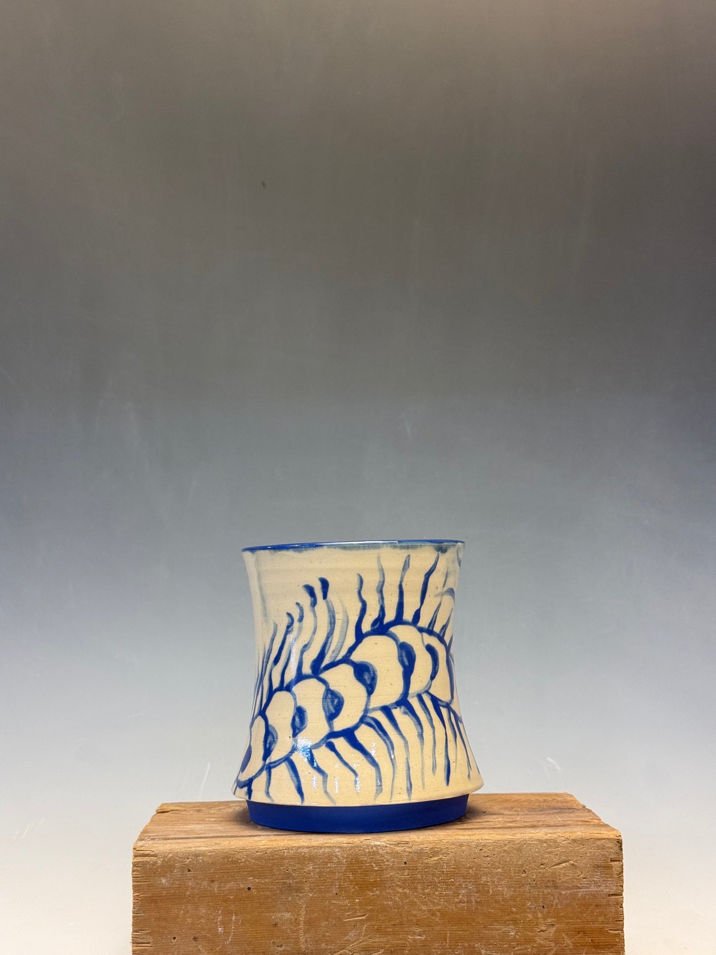 8 oz. Centipede Cup