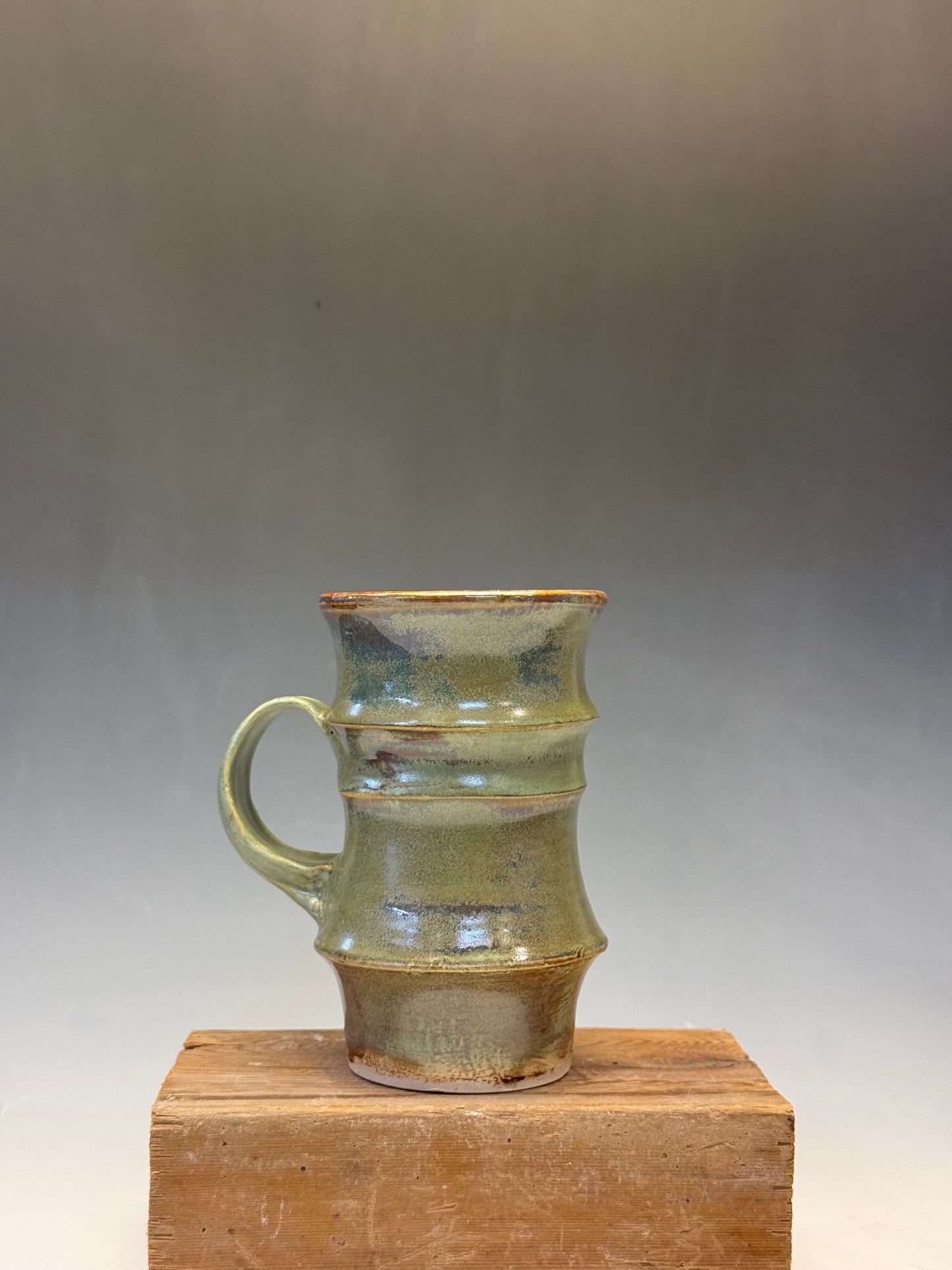 8 oz. Moss Vertebrae Mug