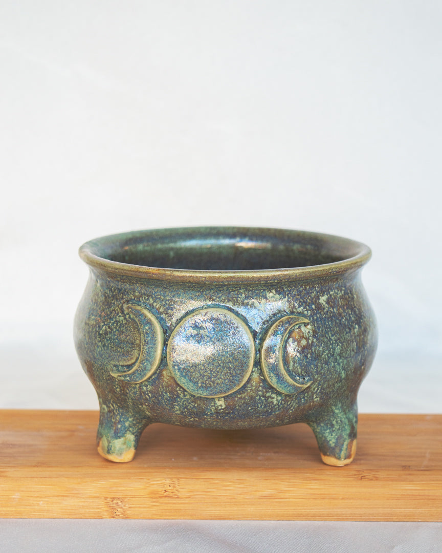 Goddess Cauldron Planter